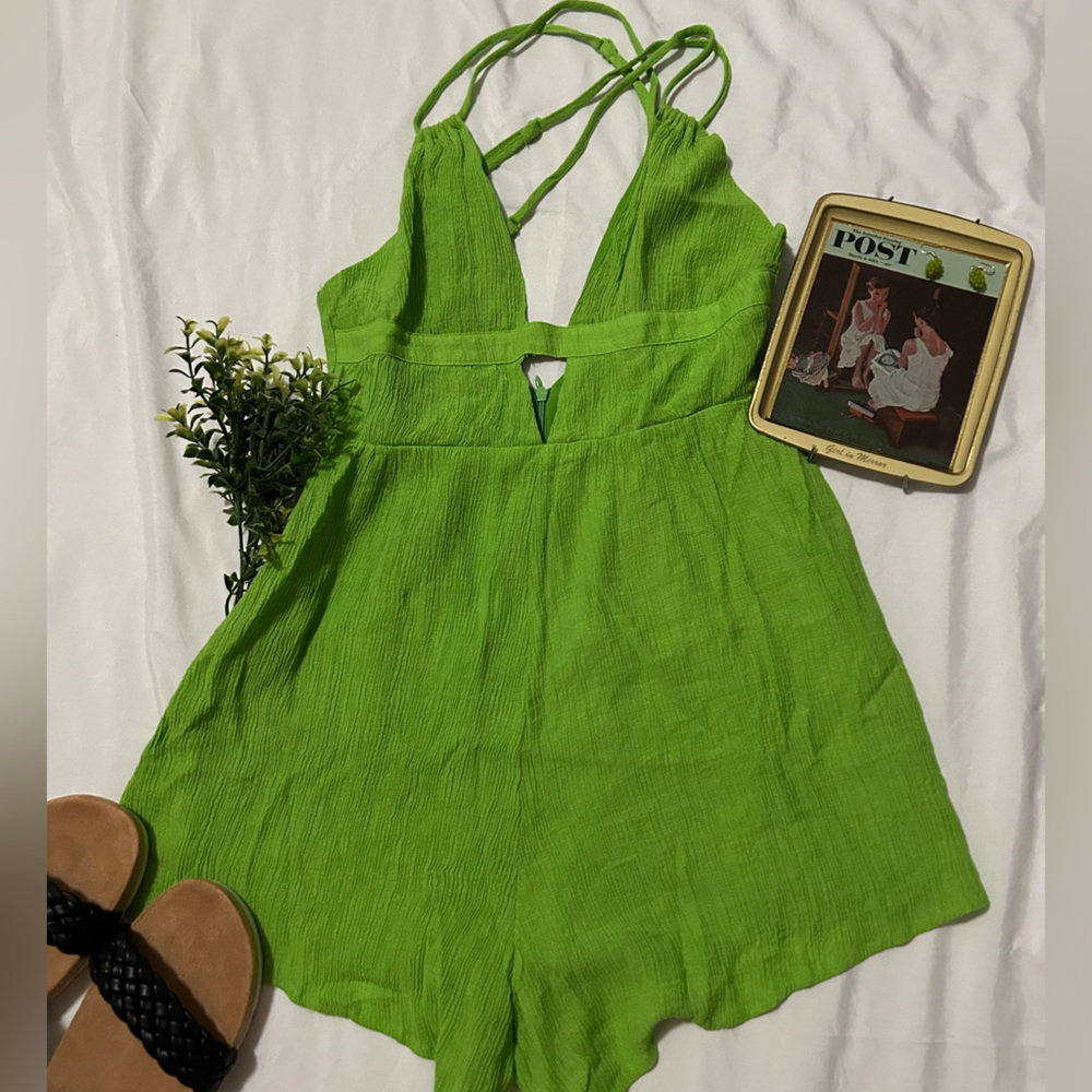 SHEIN Women’s Green Front Cut Out Romper